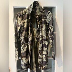 Women’s Camo Spring jacket